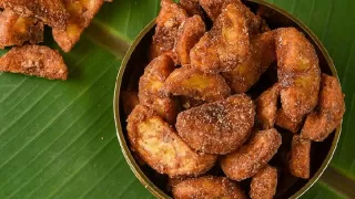 ഓണമല്ലേ, സദ്യയ്ക്ക് ശർക്കര വരട്ടി കൂടി ആയാലോ, വീട്ടിൽ എളുപ്പം തയ്യാറാക്കാം