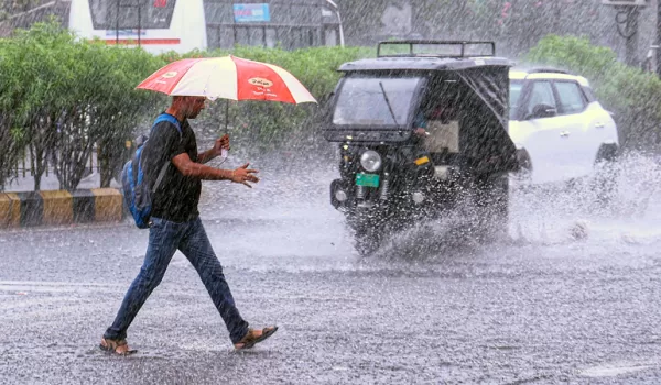 മഴയാണേ…. ഇന്ന് ആറ് ജില്ലകളിൽ ഓറഞ്ച് അലേർട്ട്