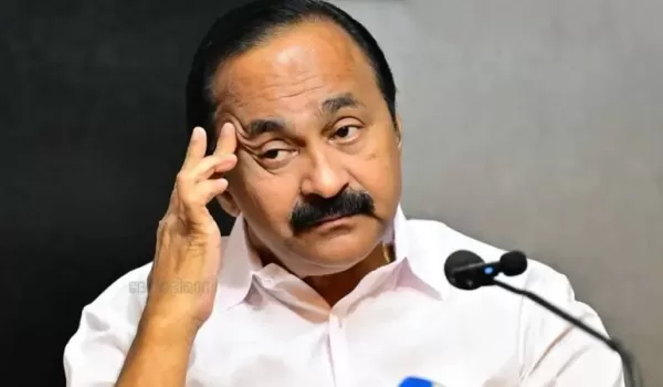 ഞാനൊന്നും അറി‍ഞ്ഞില്ലേ…; മാധ്യമങ്ങളിലെ അപ്രഖ്യാപിത സെൻസർഷിപ്പിൽ മുഖ്യമന്ത്രിയുടെ പ്രതികരണം ഇങ്ങനെ
