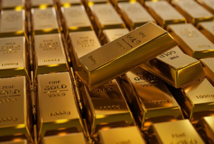 ‌സ്വർണവില കുതിക്കുന്നു, അനിശ്ചിതത്വങ്ങൾ തുടരുന്നു, റിസ്കെടുക്കാൻ വയ്യ; സ്വർണശേഖരം കൂട്ടി ആർബിഐ