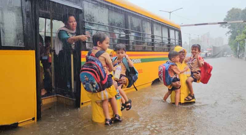 Mumbai Police Rescue Children Stranded in Floodwaters