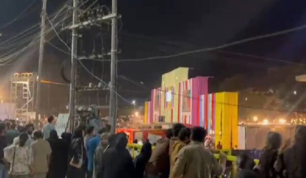 കാസർഗോഡ് സംഗീത പരിപാടിക്കിടെ തിക്കും തിരക്കും: 10 പേര്‍ ആശുപത്രിയില്‍