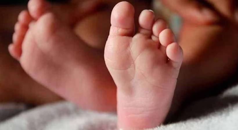 baby abandoned on train