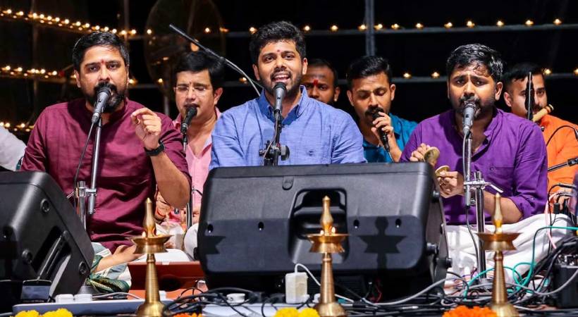 nanda govindam bhajans + agola ayyappa samgamam