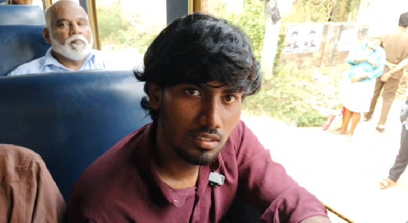 വഴിയിൽ കുടുങ്ങിയത് 2 മണിക്കൂർ, വി ഐ ടി എൻട്രൻസ് പരീക്ഷ എഴുതാനാവില്ല; ഹർത്താലിൽ വലഞ്ഞ് വിദ്യാർത്ഥികൾ