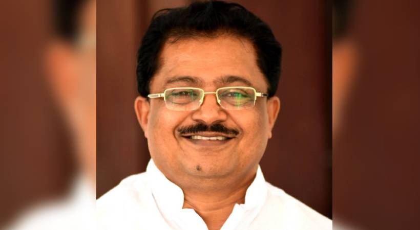 സാങ്കൽപിക മുഖ്യമന്ത്രി പിആർ പ്രമോഷനിൽ കോൺഗ്രസിൽ നടപടി; എ പ്രിജിൻ ബാബുവിന് കെപിസിസിയുടെ കാരണം കാണിക്കൽ നോട്ടീസ്