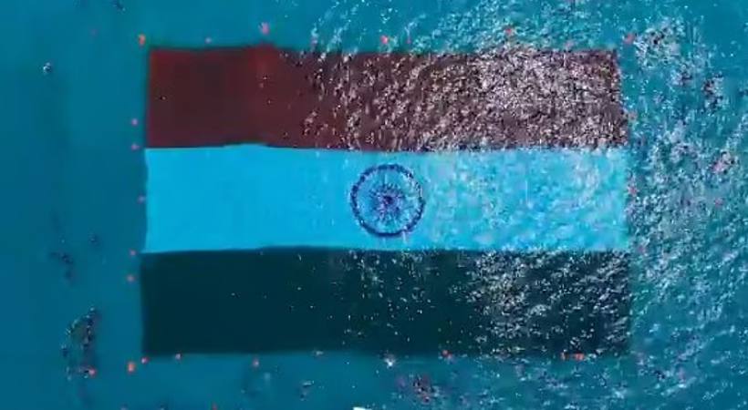 andaman-sets-guinness-world-record-by-unfurling-largest-underwater-national-flag
